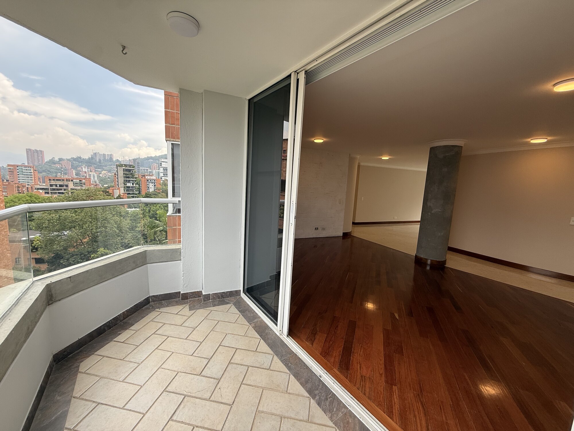Apartamento en arriendo en El Tesoro