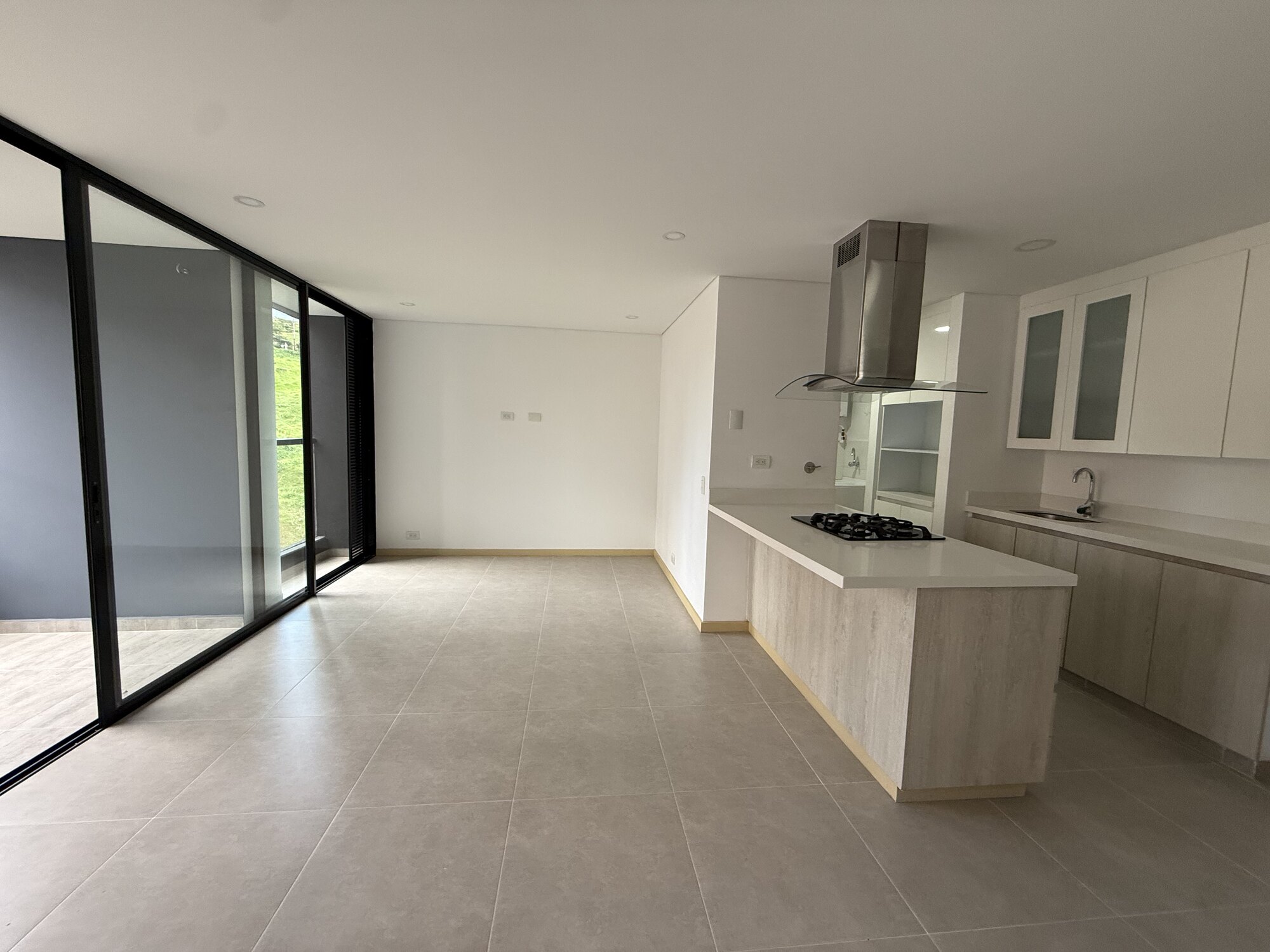 Apartamento en arriendo en Loma de las Brujas